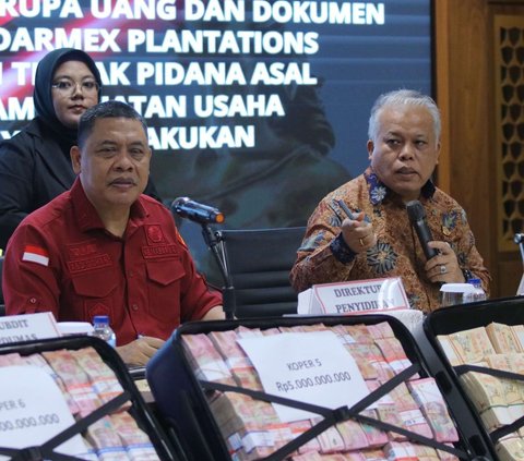 Kejaksaan Agung melakukan penggeledahan dan penyitaan barang bukti dari dua kantor milik PT Asset Pasific pada 1 dan 2 Oktober 20224