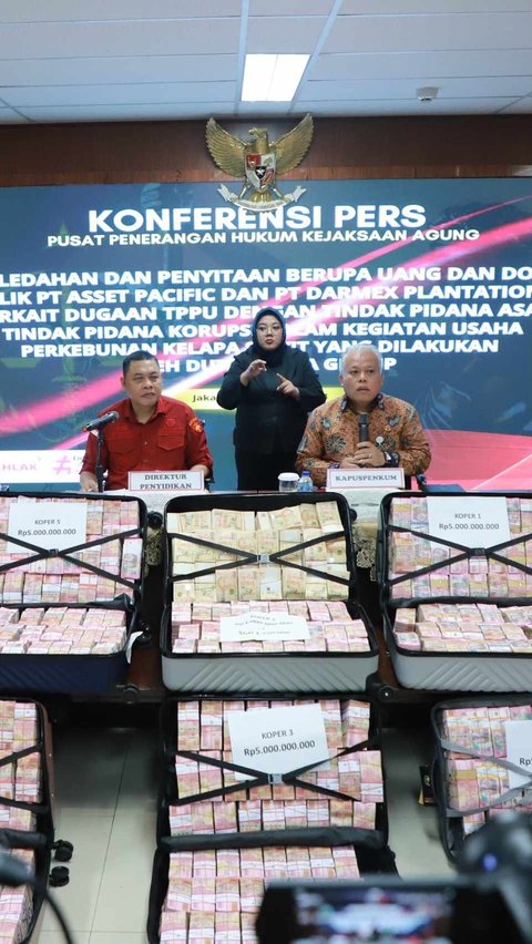 Kejaksaan Agung melakukan penggeledahan dan penyitaan barang bukti dari dua kantor milik PT Asset Pasific pada 1 dan 2 Oktober 20224