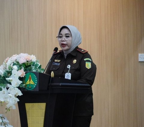 Plt. Kajati Riau Rini Hartatie