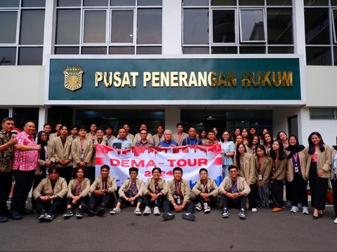 Mahasiswa FH UGM Office Tour Kejagung