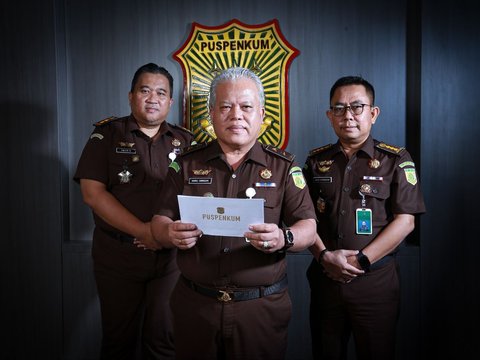 Sebelumnya, tim jaksa penyidik sudah memeriksa beberapa saksi.