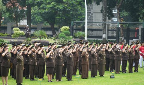 “Perempuan Indonesia harus terus melangkah dengan semangat perjuangan para pendahulu. Jadikan momen ini sebagai pengingat bahwa setiap peran dan kontribusi nyata adalah wujud bakti bagi bangsa dan negara,”