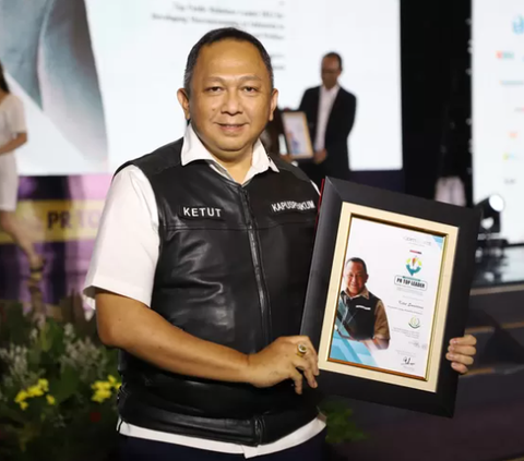 Kapuspenkum Kejaksaan RI Raih Penghargaan Indonesia Public Relations Top Leader Awards 2023