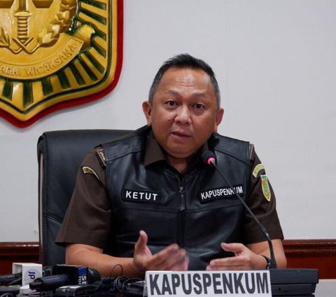 Kepala Pusat Penerangan Hukum Ketut Sumedana