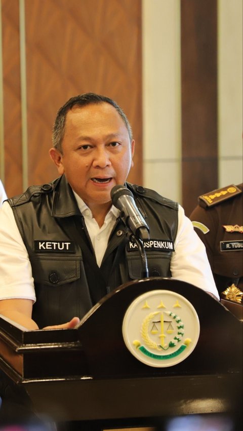 Kapuspenkum Kejaksaan Agung, Ketut Sumedana.