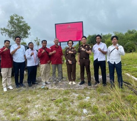 Kejaksaan Agung melakukan penitipan aset di Desa Tanjong Tinggi, Kecamatan Sijuk, Kabupaten Belitung, hasil sita eksekusi terhadap aset milik dan/ atau terafiliasi terpidana Heru Hidayat atas nama pemegang hak PT Sinar Bukit Uluwatu, dalam perkara PT Asuransi Jiwasraya (persero) dan PT ASABRI (persero), Rabu 27 Maret 2024.