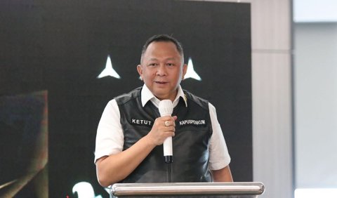 “Selanjutnya, Reigen dibawa ke Kejaksaan Negeri Jakarta Selatan untuk kemudian dilakukan serah terima kepada Tim Jaksa Eksekutor Kejaksaan Negeri Jakarta Utara,”