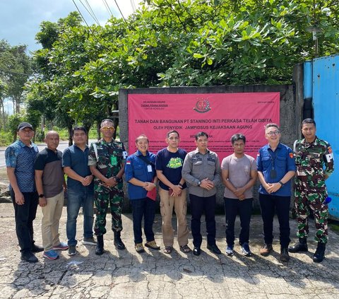 Tim Penyidik pada Direktorat Penyidikan Jaksa Agung Muda Bidang Tindak Pidana Khusus (JAM PIDSUS) didampingi Tim Badan Pemulihan Aset Kejaksaan RI telah melakukan penelusuran aset di Provinsi Kepulauan Bangka Belitung, Kamis 18 April 2024.