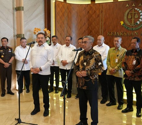 Jaksa Agung menerima kunjungan kehormatan pimpinan KPK di Gedung Utama Kejagung, Jakarta, Rabu, 8 Januari 2025