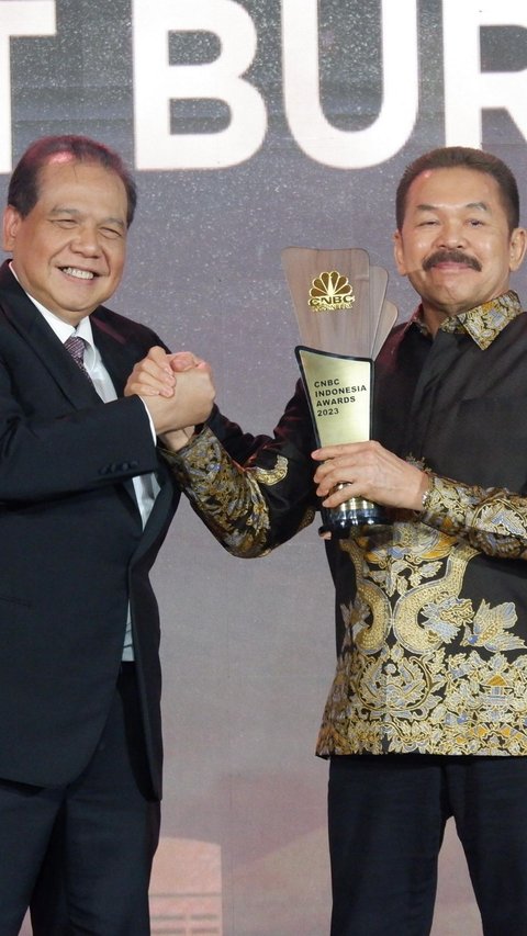 Jaksa Agung ST Burhanuddin Raih Penghargaan Person of The Year in Good Governance