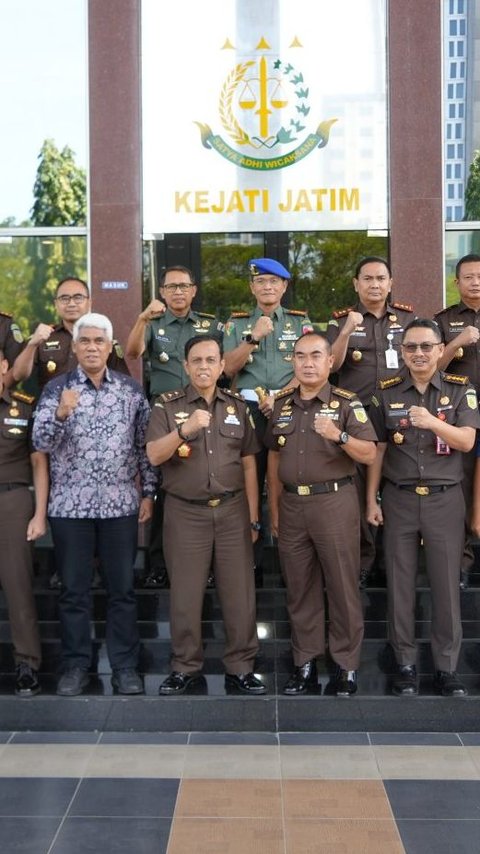 Kejati Jatim Ikuti Sosialisasi Direktur Eksekusi, UHLB & Eksaminasi Pada JAMPIDMIL Kejaksaan RI